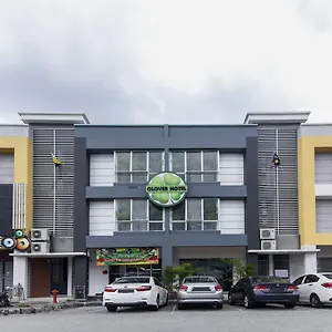Clover Hotel